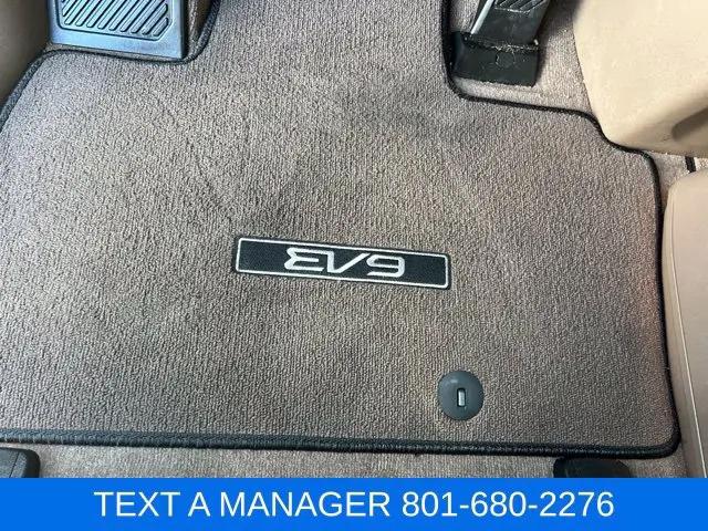 2024 Kia EV9 Land