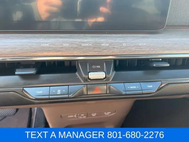 2024 Kia EV9 Land