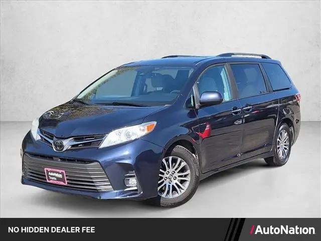 2019 Toyota Sienna XLE 8 Passenger for sale in Hayward, CA