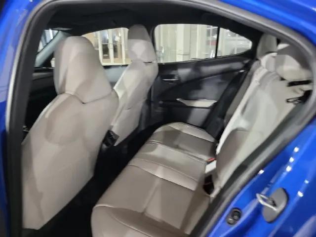 2025 Lexus 300 UX 300h