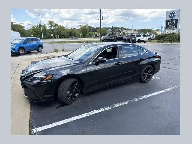 2025 Lexus ES 300h F SPORT Design for sale in Brookfield, WI