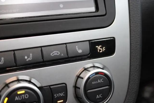 2013 Volkswagen Eos Executive