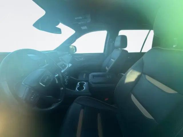 2023 GMC Yukon 4WD AT4