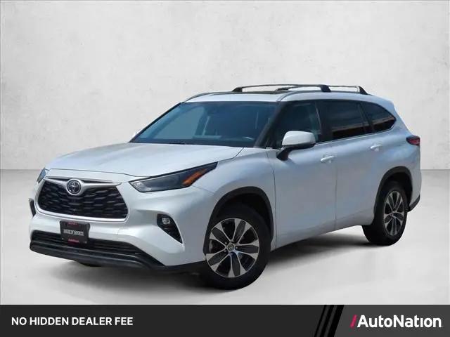 2023 Toyota Highlander XLE for sale in Buena Park, CA