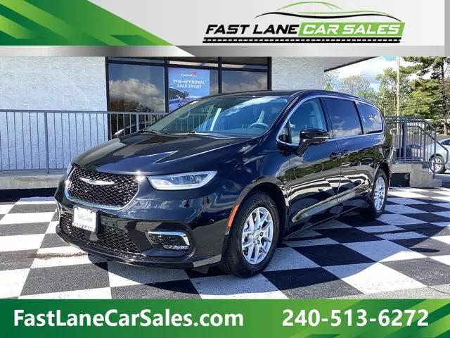 2024 Chrysler Pacifica Touring L for sale in Hagerstown, MD