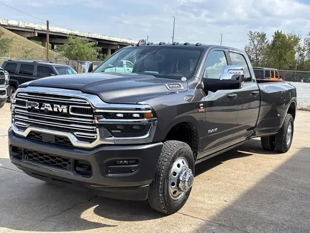 2026 Ram 3500 Laramie Crew Cab 4x4 8 Box