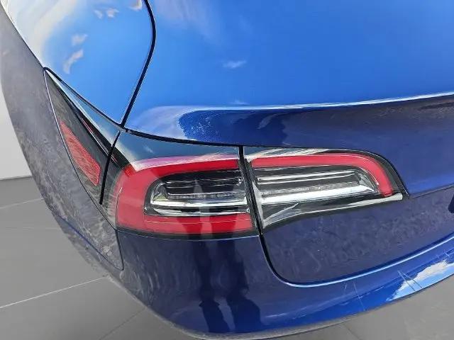 2022 Tesla Model 3 Long Range Dual Motor All-Wheel Drive