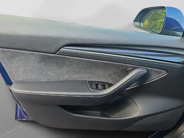 2022 Tesla Model 3 Long Range Dual Motor All-Wheel Drive