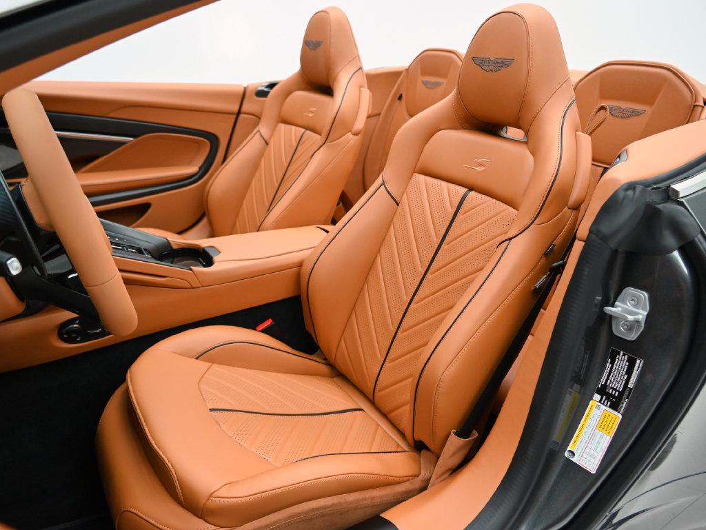 2026 Aston Martin DB12 Base - Photo 12