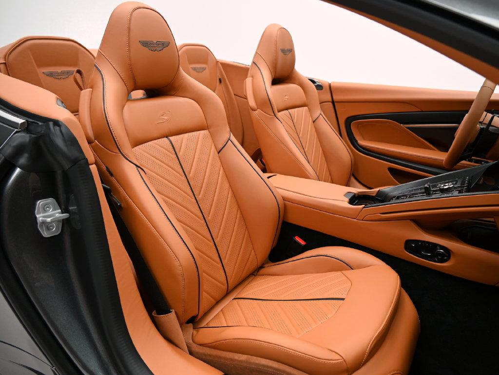 2026 Aston Martin DB12 Base - Photo 15