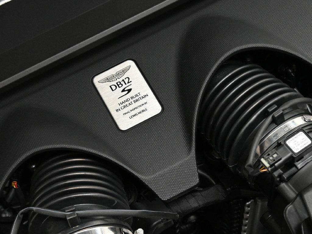 2026 Aston Martin DB12 Base - Photo 24