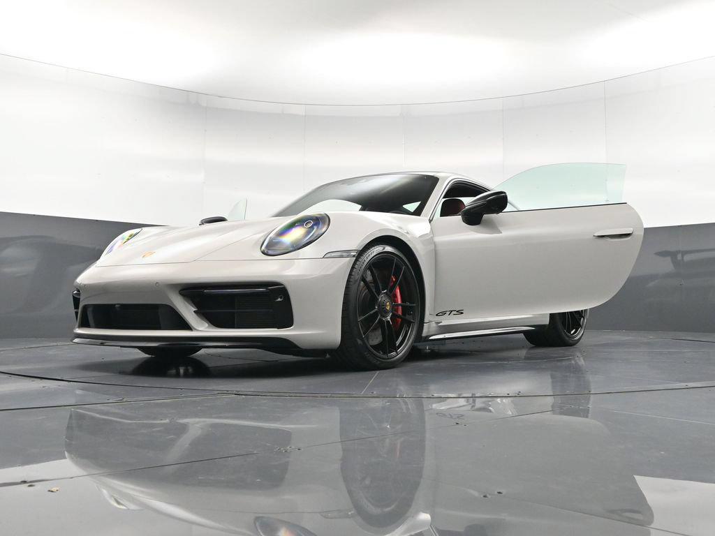 2024 Porsche 911 GTS