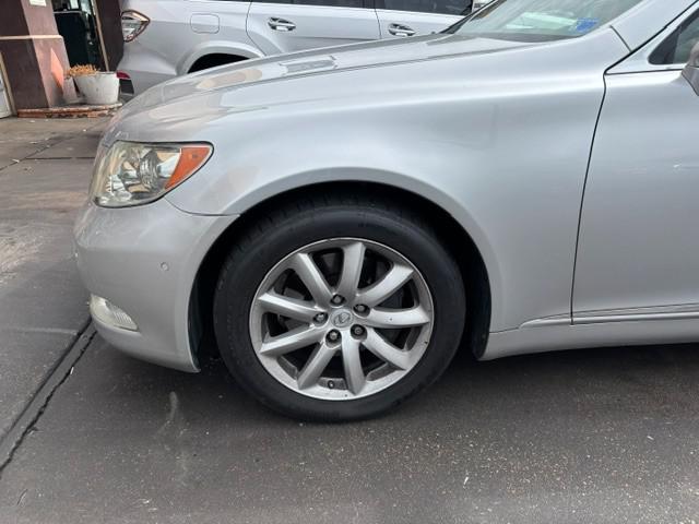 2008 Lexus LS 460 Luxury Sedan