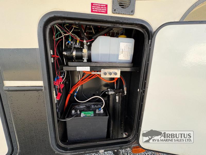 2014 Keystone RV Alpine 3010RE FIFTH WHEEL