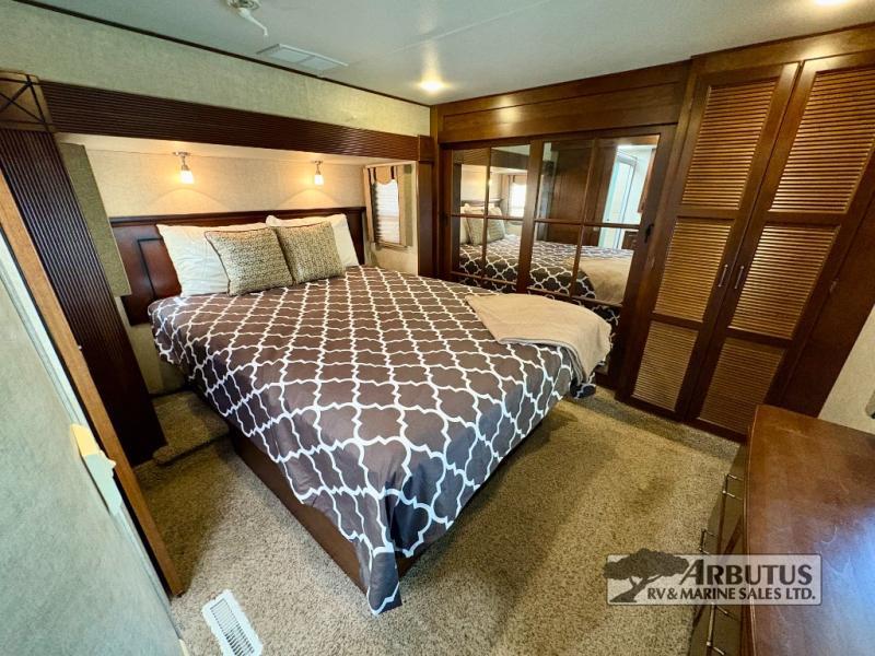 2014 Keystone RV Alpine 3010RE FIFTH WHEEL
