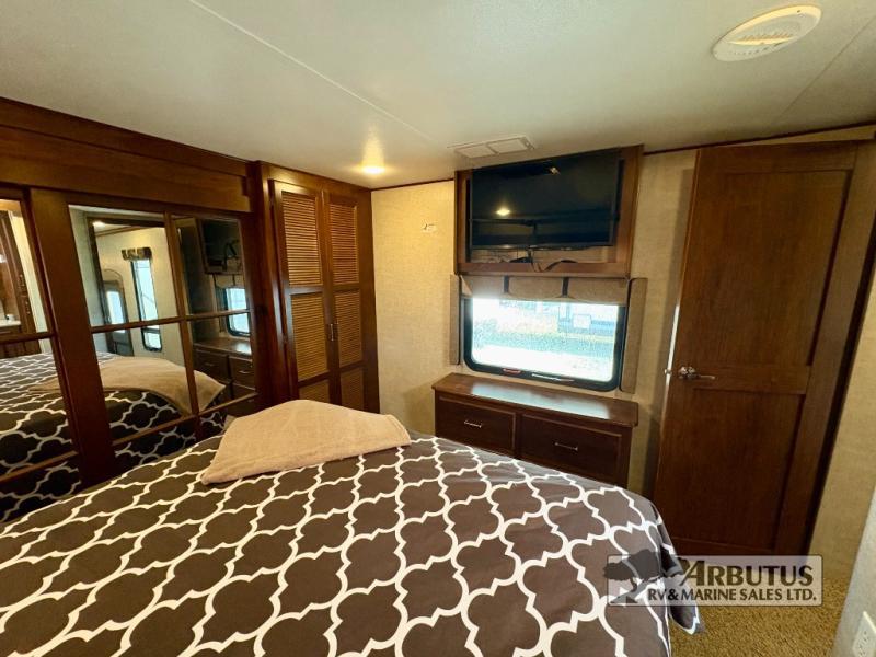2014 Keystone RV Alpine 3010RE FIFTH WHEEL