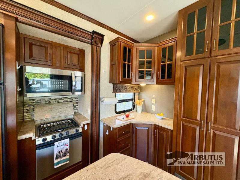2014 Keystone RV Alpine 3010RE FIFTH WHEEL