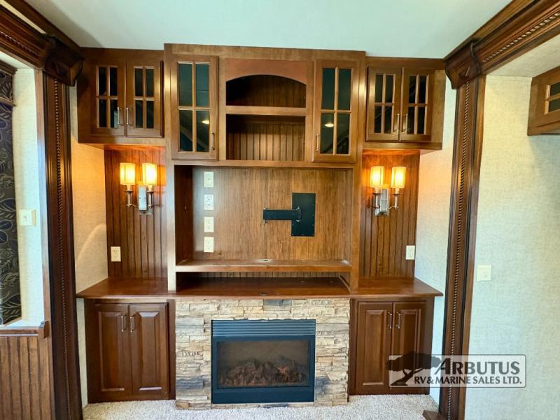 2014 Keystone RV Alpine 3010RE FIFTH WHEEL