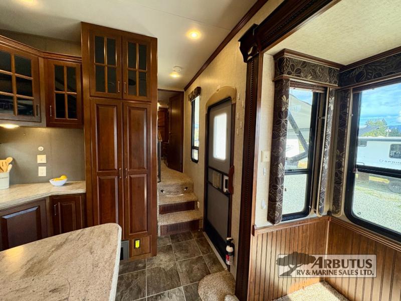 2014 Keystone RV Alpine 3010RE FIFTH WHEEL