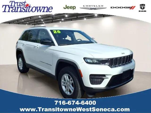 2025 Jeep Grand Cherokee Laredo 4x4 for sale in Elma, NY
