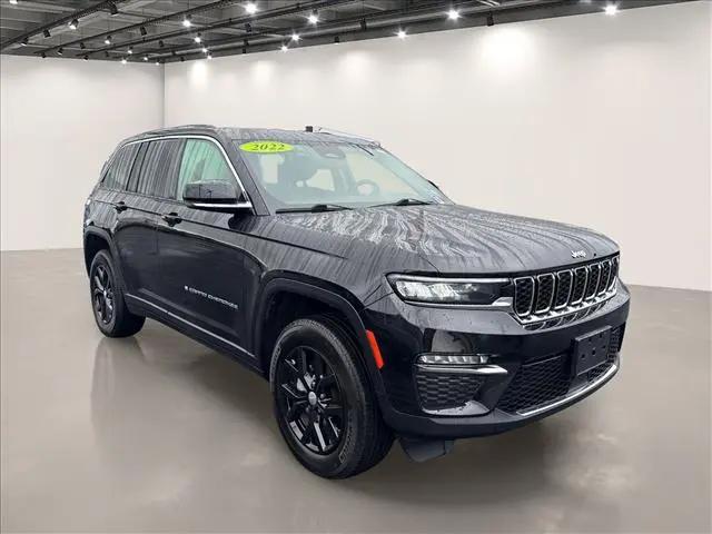 2022 Jeep Grand Cherokee Limited 4x4 for sale in Williamsville, NY