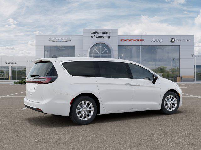 2027 Chrysler Pacifica Select AWD