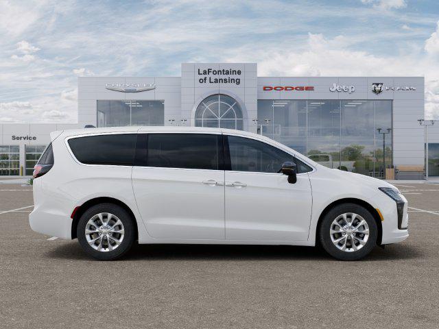 2027 Chrysler Pacifica Select AWD