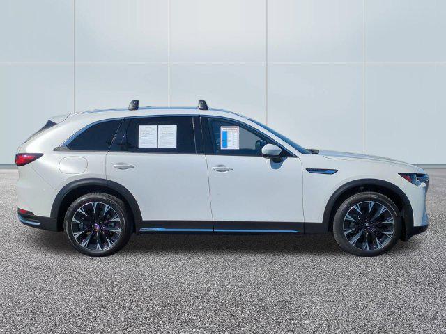 2024 Mazda X-90 Premium Plus