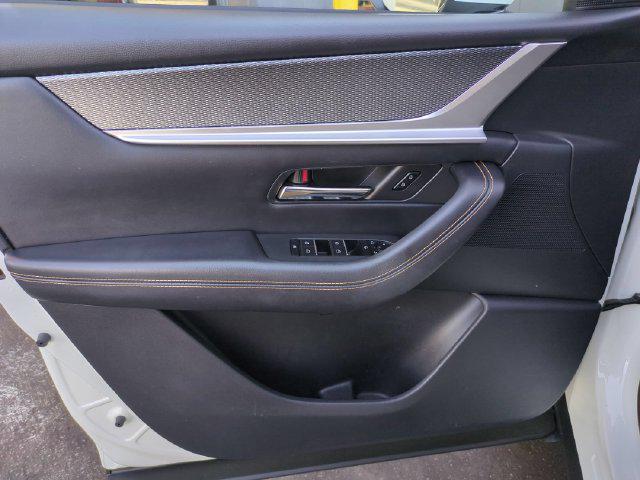 2024 Mazda X-90 Premium Plus