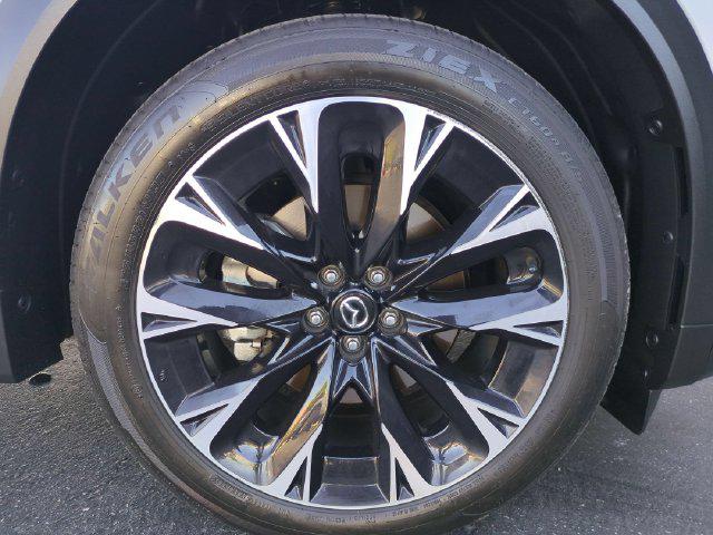 2024 Mazda X-90 Premium Plus