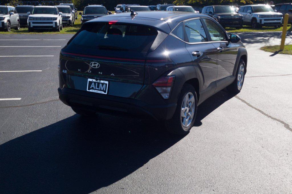 New 2027 Denim Blue Pearl HYUNDAI SE FWD image 5