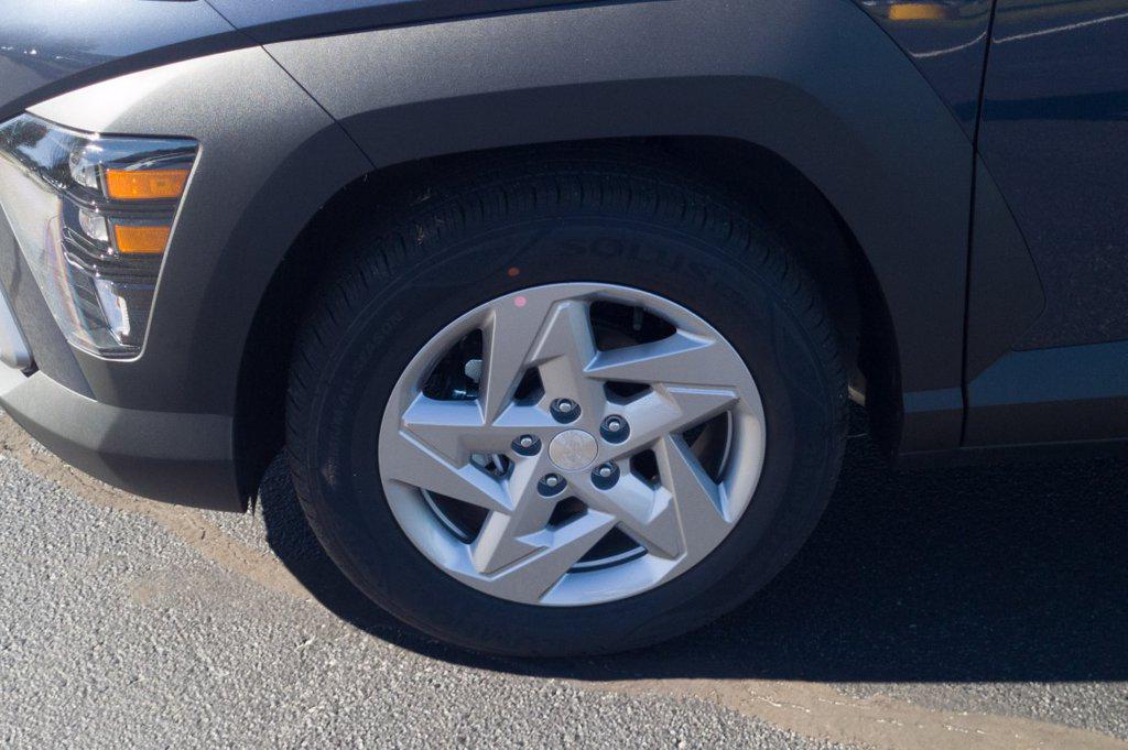 New 2027 Denim Blue Pearl HYUNDAI SE FWD image 11