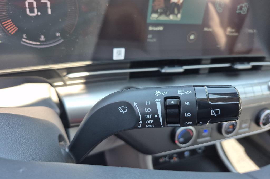 New 2027 Denim Blue Pearl HYUNDAI SE FWD image 24