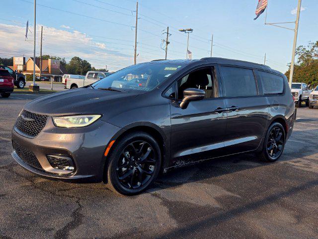 2021 Chrysler Pacifica Touring