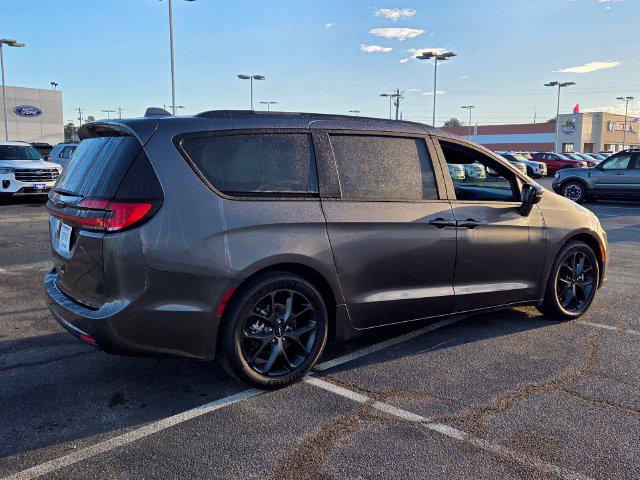 2021 Chrysler Pacifica Touring
