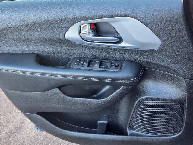 2021 Chrysler Pacifica Touring