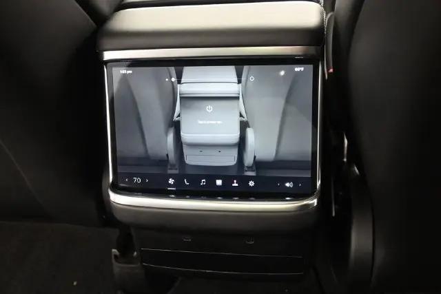 2023 Tesla Model X Plaid Tri Motor All-Wheel Drive