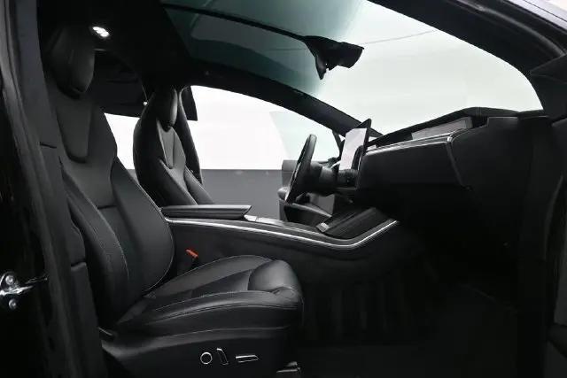 2023 Tesla Model X Plaid Tri Motor All-Wheel Drive