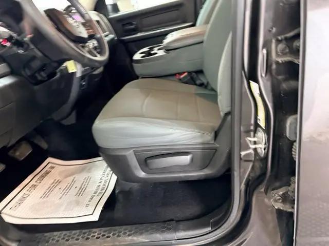 2018 Ram 3500 Tradesman Crew Cab 4x4 64 Box