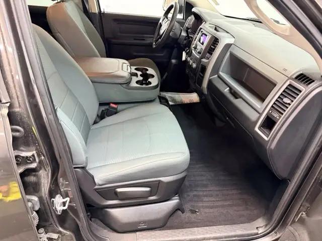 2018 Ram 3500 Tradesman Crew Cab 4x4 64 Box