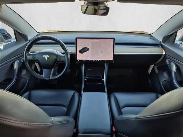 2019 Tesla Model 3 Mid Range