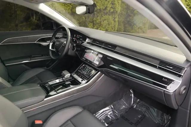 2023 Audi A8 L 55 TFSI quattro Tiptronic