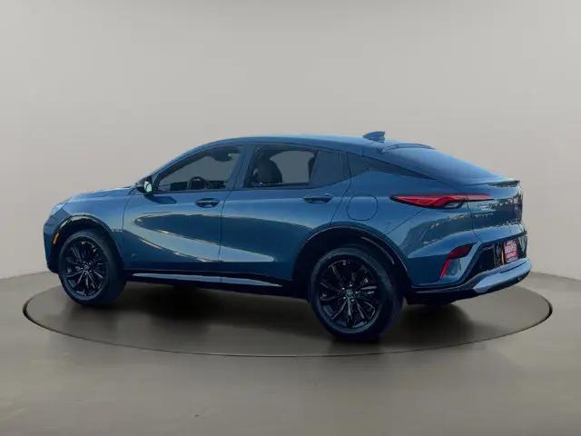 2026 Buick NV Sport Touring FWD