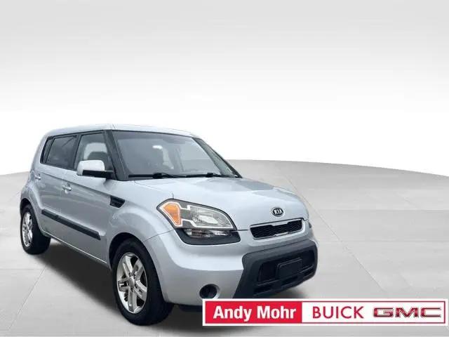 2011 Kia Soul +