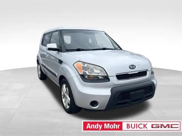 2011 Kia Soul +