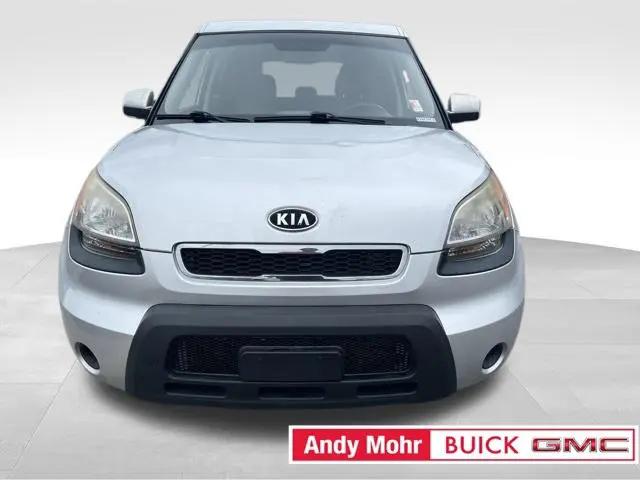 2011 Kia Soul +