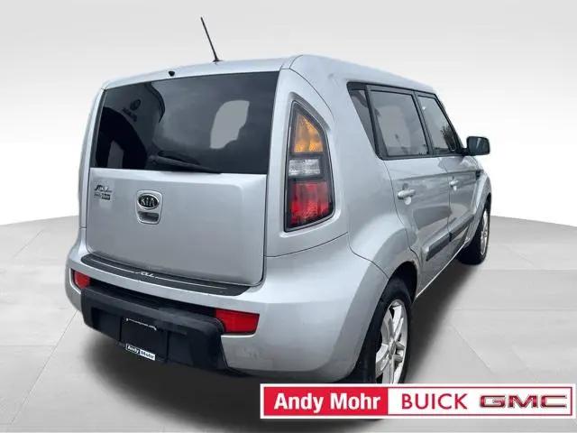 2011 Kia Soul +