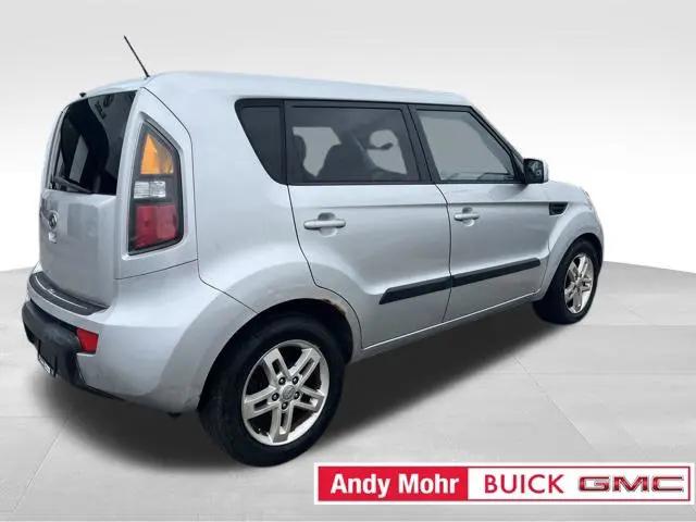 2011 Kia Soul +