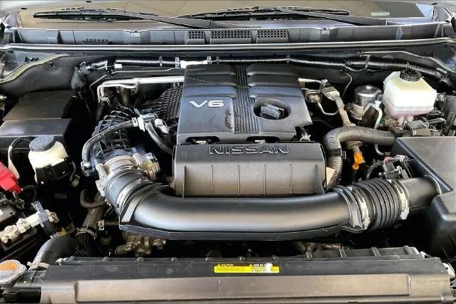 2022 Nissan Frontier Crew Cab PRO-4X 4x4