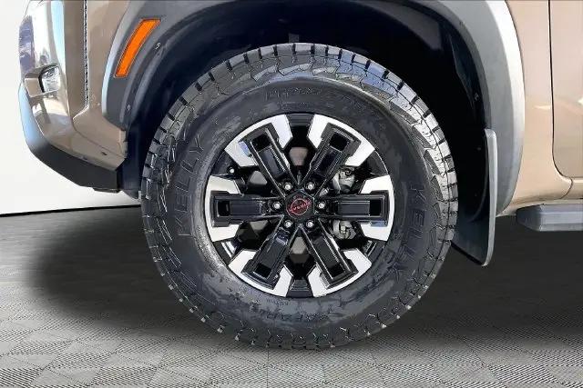 2022 Nissan Frontier Crew Cab PRO-4X 4x4